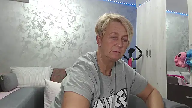 RosesandLillies online show from 12, 4, 2026