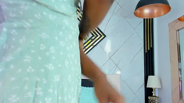 Snapshot of EmilyDiaaz chatting on 18, 10, 2025 EmilyDiaaz online show from 18, 10, 2025