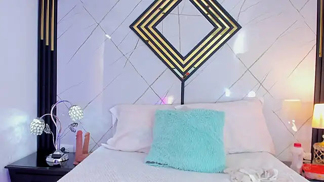 Snapshot of EmilyDiaaz chatting on 29, 9, 2025 EmilyDiaaz online show from 29, 9, 2025