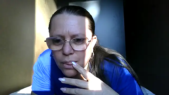 Conejta online show from 17, 2, 2025