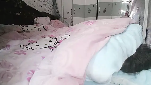 hebe-02 online show from 28, 11, 2025