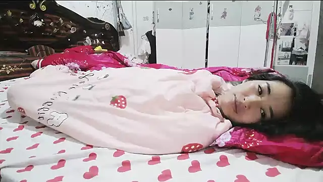 hebe-02 online show from 16, 10, 2025