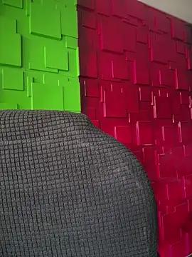 Snapshot of Emily-teen chatting on 18, 1, 2026 Emily-teen online show from 18, 1, 2026