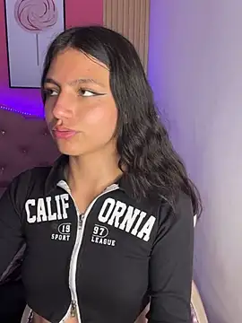 Emily-teen online show from 23, 2, 2025