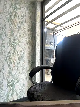 Emily-teen online show from 28, 11, 2025