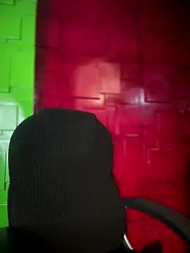 Emily-teen online show from 13, 12, 2025