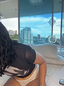 Alice surprise online show from 4, 12, 2025