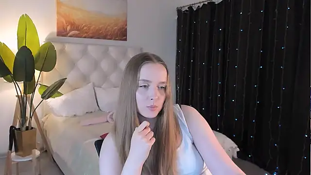 Snapshot of JenniferGraces chatting on 11, 6, 2026 JenniferGraces online show from 11, 6, 2026