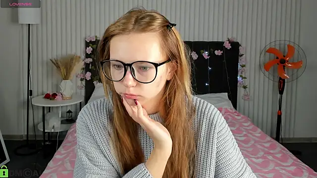 boozekirs  online show from 6, 10, 2025