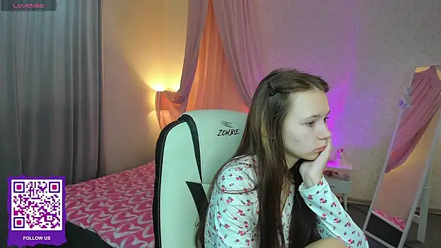 boozekirs  online show from 15, 9, 2025