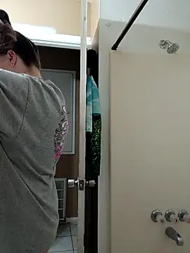 HTXBELLE online show from 12, 10, 2025