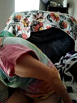 HTXBELLE online show from 4, 10, 2025