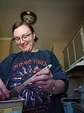 HTXBELLE online show from 30, 10, 2025