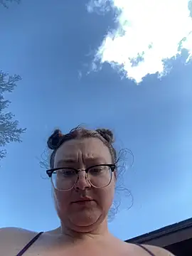 HTXBELLE online show from 3, 3, 2026