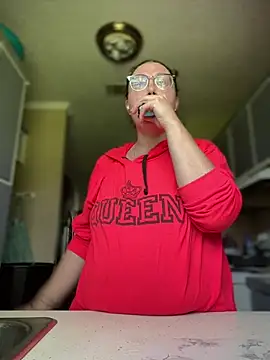 HTXBELLE online show from 28, 3, 2026