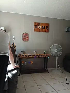 HTXBELLE online show from 5, 11, 2025