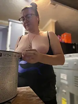 HTXBELLE online show from 6, 5, 2026