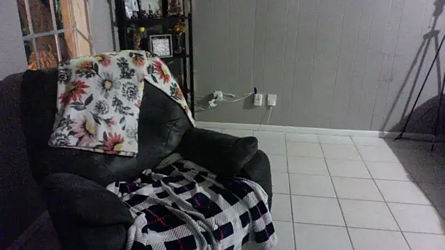 HTXBELLE online show from 4, 10, 2025