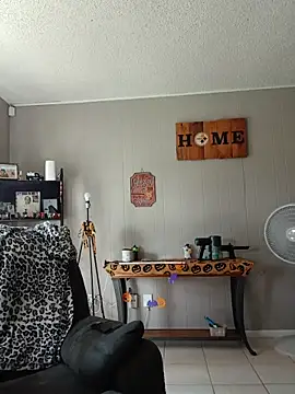 HTXBELLE online show from 8, 11, 2025