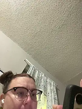 HTXBELLE online show from 3, 3, 2026