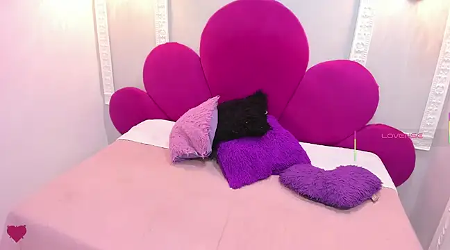 candy rogeers online show from 22, 2, 2025