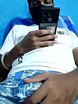 Snapshot of 766yuvi chatting on 3, 10, 2025 766yuvi online show from 3, 10, 2025