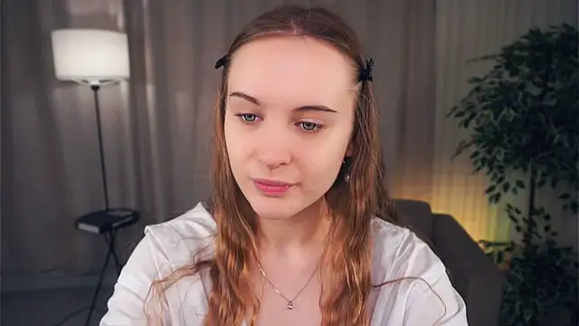 QuennaCoote online show from 18, 3, 2025