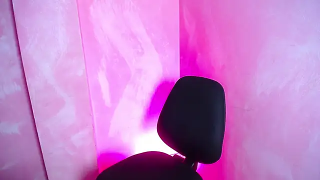 Guxplo  online show from 10, 3, 2025