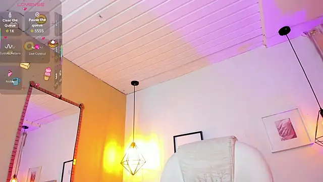 iiangel  online show from 28, 9, 2025