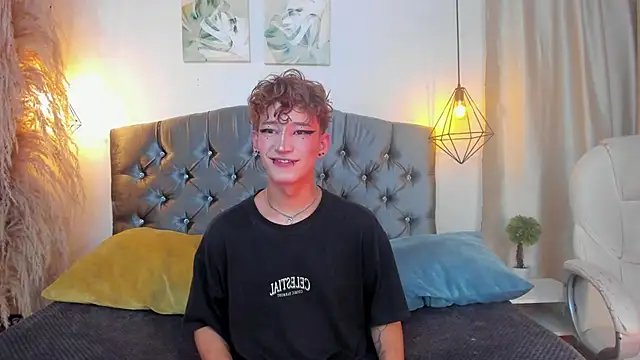 iiangel  online show from 11, 10, 2025