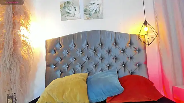 iiangel  online show from 21, 10, 2025