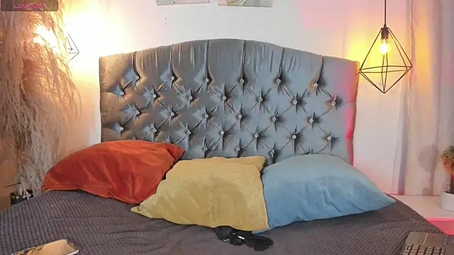 iiangel  online show from 18, 10, 2025