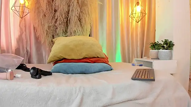 iiangel  online show from 16, 9, 2025