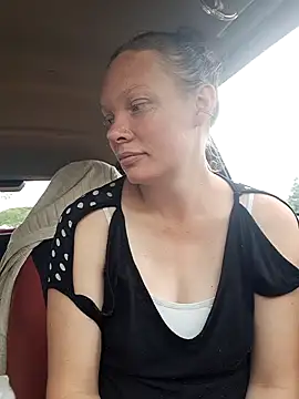 redsparrowXxXx online show from 18, 4, 2026