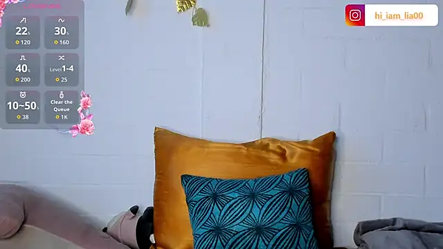 LiaHansson online show from 31, 10, 2025