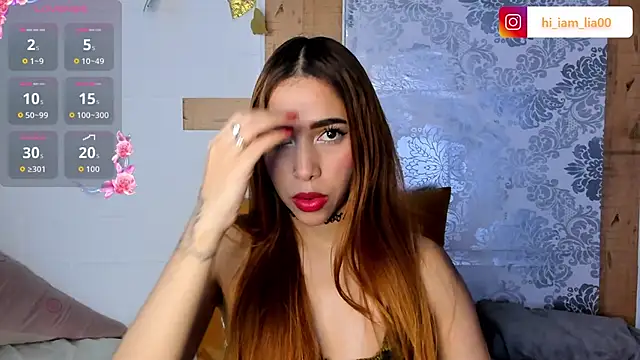 LiaHansson online show from 4, 12, 2025