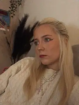 Blondie Sofia Essexbabe online show from 24, 10, 2025