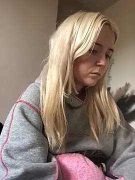 Blondie Sofia Essexbabe online show from 18, 11, 2025