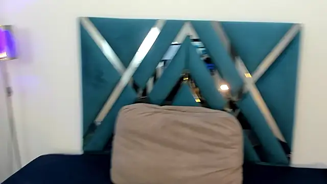 Emily-Carter online show from 25, 9, 2025