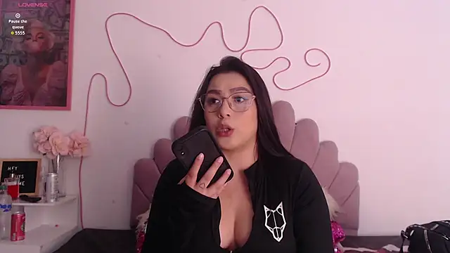 emily-777 online show from 10, 9, 2025