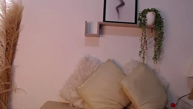 emily-777 online show from 24, 11, 2025