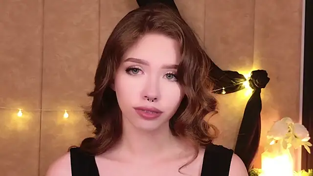 Sierra Fane online show from 18, 10, 2025