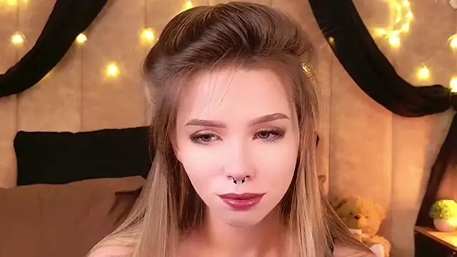 Sierra Fane online show from 21, 12, 2025