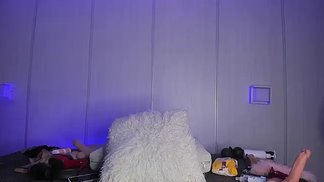 sasha riverss online show from 9, 3, 2026