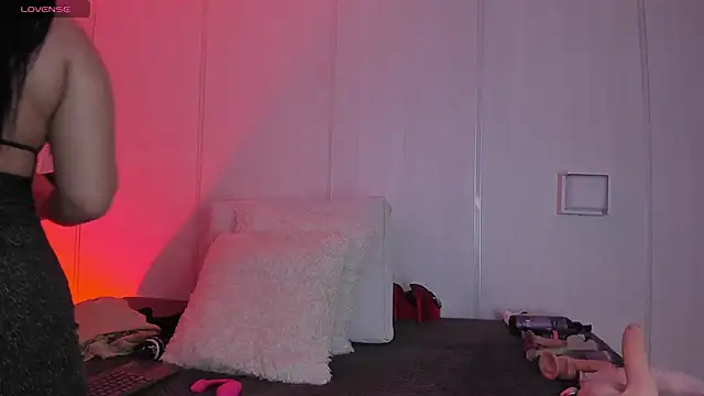 sasha riverss online show from 27, 11, 2025