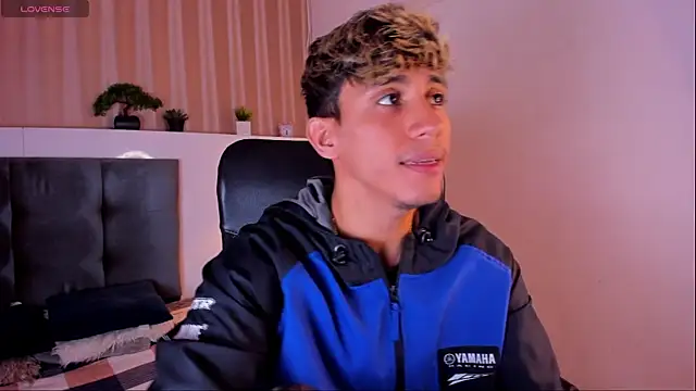 Allex Cano online show from 18, 3, 2025