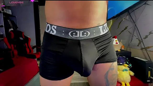 jeffvalemtino online show from 12, 4, 2026