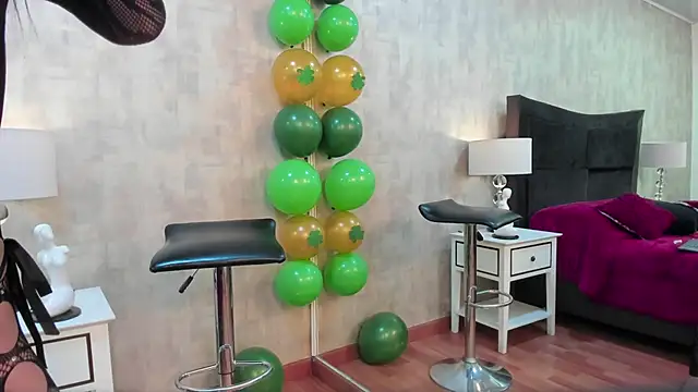 NahomyCarther online show from 22, 3, 2026