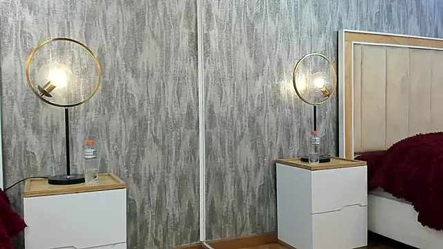 NahomyCarther online show from 2, 12, 2025