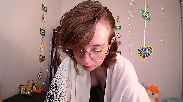 Elise Nyx online show from 19, 6, 2026
